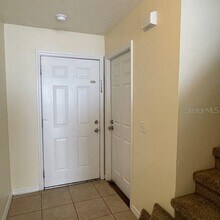 2715 Fan Palm Dr in Davenport, FL - Building Photo - Building Photo