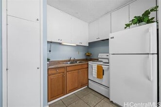 98-135-135 Lipoa Pl in Aiea, HI - Building Photo - Building Photo