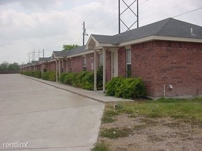 1702 Morgan Blvd in Harlingen, TX - Building Photo - Building Photo