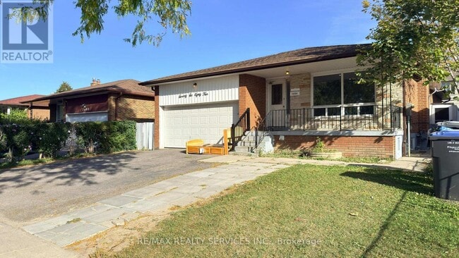 7684 Netherwood Rd in Mississauga, ON - Building Photo - Building Photo