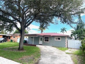 4150 SW 56th Terrace in Davie, FL - Building Photo - Building Photo