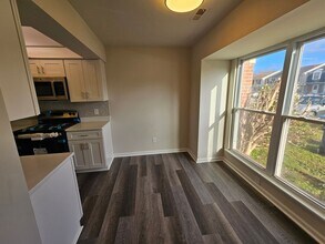 1026 Smoke Tree Ln in Virginia Beach, VA - Building Photo - Building Photo