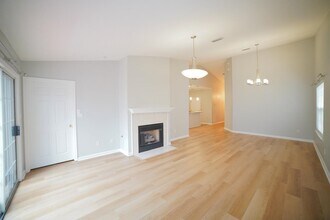 1121 Mosswood Chase in Tallahassee, FL - Building Photo - Building Photo