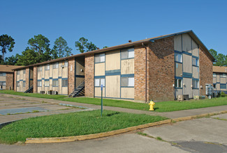 Victory Village in Lafayette, LA - Building Photo - Building Photo