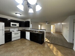 2516 Grand Canyon Corridor in Fort Wayne, IN - Building Photo - Building Photo