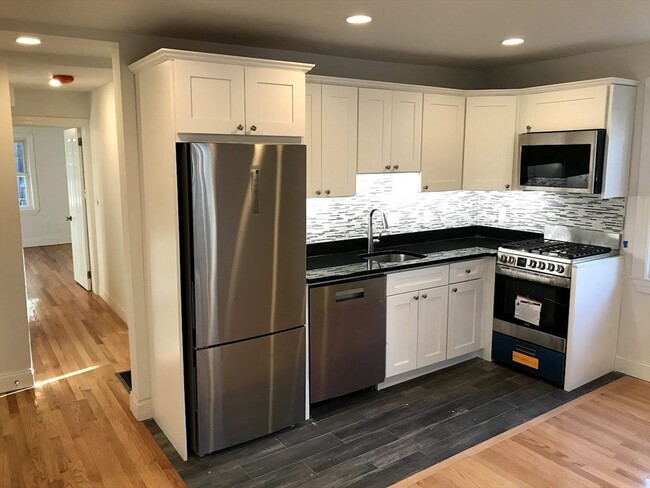 property at 7 Perry St