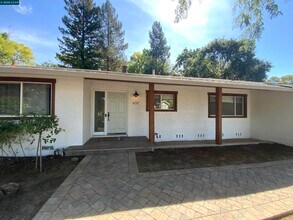632 Everett Dr in Danville, CA - Building Photo - Building Photo