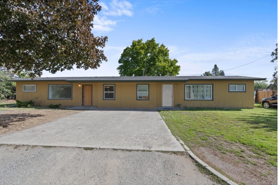 property at 11725 E Alki Ave