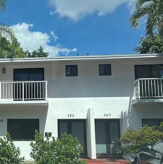 323 Menores Ave in Coral Gables, FL - Building Photo