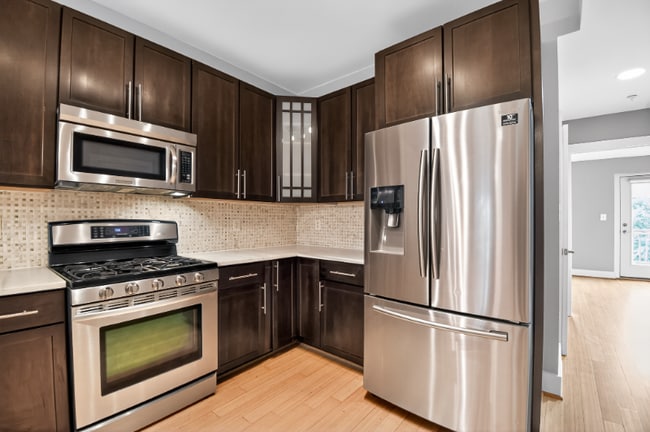1241 Kenyon St NW in Washington, DC - Building Photo - Building Photo