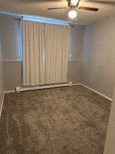 125 Twin Oaks Dr in Joliet, IL - Building Photo - Building Photo