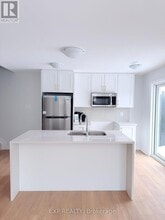 1233 Creekway Private in Ottawa, ON - Building Photo - Building Photo