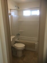 1229 Parkhill Dr in Billings, MT - Foto de edificio - Building Photo