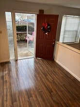 1112 Windemere Ct in Fort Washington, MD - Foto de edificio - Building Photo