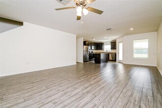 5367 Companion Ln in Tampa, FL - Building Photo - Building Photo