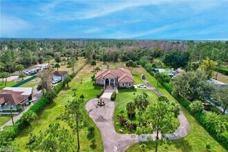 3020 Randall Blvd in Naples, FL - Building Photo - Building Photo
