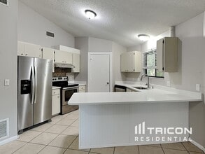 903 Hagle Park Rd in Bradenton, FL - Building Photo - Building Photo