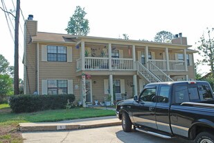 1144 Redwood Ln in Gulf Breeze, FL - Building Photo