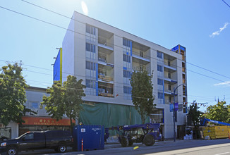 YWCA Housing in Vancouver, BC - Building Photo - Building Photo