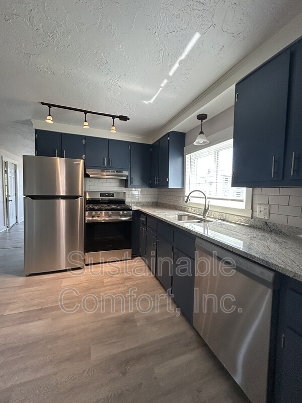 16 Carlstad St in Worcester, MA - Building Photo - Building Photo