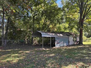 2105 Wright Ave in Benton, AR - Building Photo - Building Photo