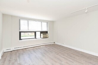 450 W Wellington Ave in Chicago, IL - Building Photo - Building Photo