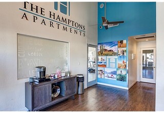 The Hamptons in Mesa, AZ - Building Photo - Building Photo