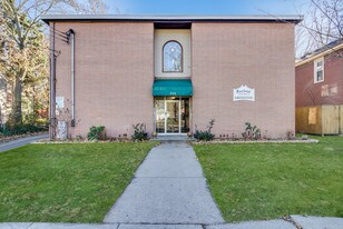 Shiawassee Apartments LLC in Lansing, MI - Building Photo