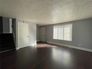 1001 Traymore Dr in Norcross, GA - Building Photo - Building Photo