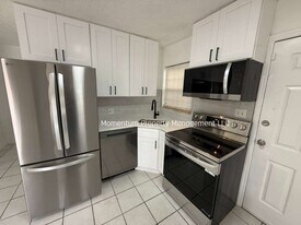 8416 N Brooks St in Tampa, FL - Building Photo