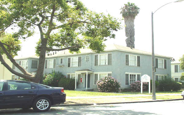 4639 N Banner Dr in Long Beach, CA - Building Photo