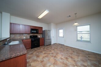 26 Palmdale Ln in Manvel, TX - Building Photo - Building Photo