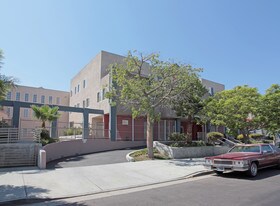 P & P Home in Los Angeles, CA - Building Photo