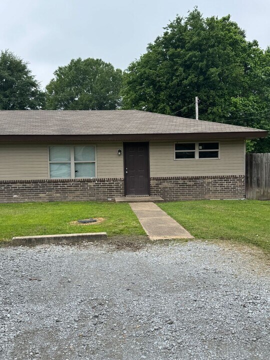 709 Christy Ave in Trumann, AR - Building Photo