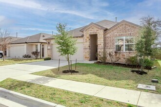 199 Frostweed Dr in Niederwald, TX - Building Photo - Building Photo