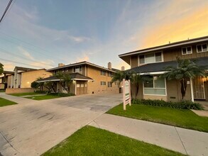 8112 Stewart and Gray Rd, Unit 1 in Downey, CA - Building Photo - Building Photo