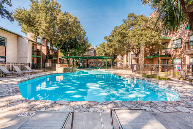 Woodland Apts San Antonio