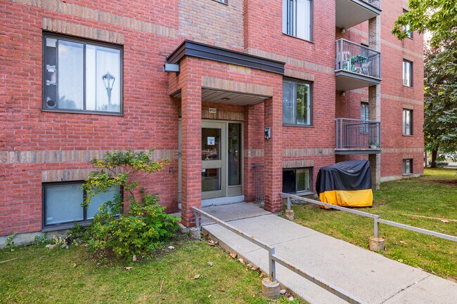 3030-3100 St-Joseph E