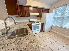 11 Villanova Ct in Sicklerville, NJ - Building Photo - Building Photo