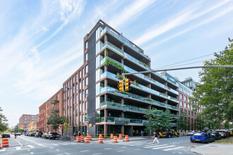 210 N 12th St in Brooklyn, NY - Building Photo - Building Photo