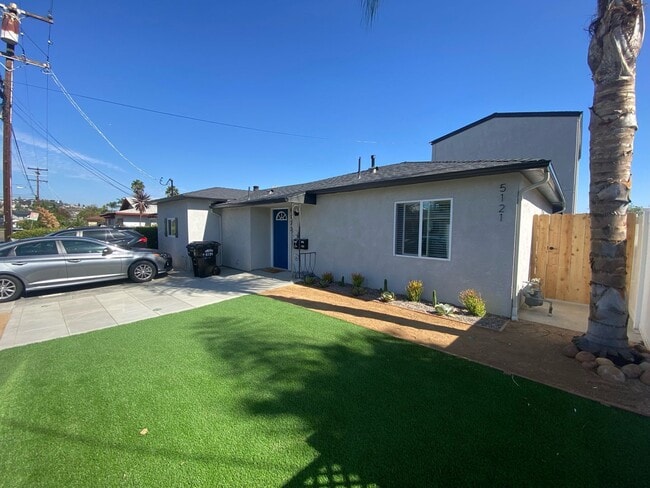 5123 Ewing St in San Diego, CA - Building Photo - Building Photo