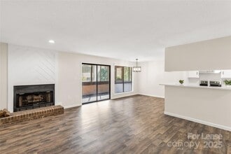 7205 Winery Ln in Charlotte, NC - Building Photo - Building Photo