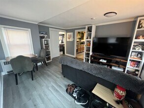 170 Foshay Ave in Pleasantville, NY - Building Photo - Building Photo