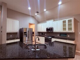 112 E Adelanta Place in Round Rock, TX - Building Photo