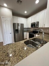 7132 S 7th Ln in Phoenix, AZ - Building Photo - Building Photo
