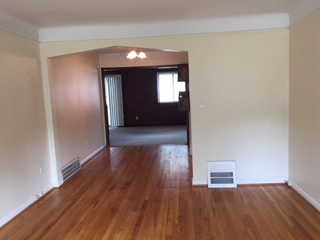 property at 1509 E 4th St