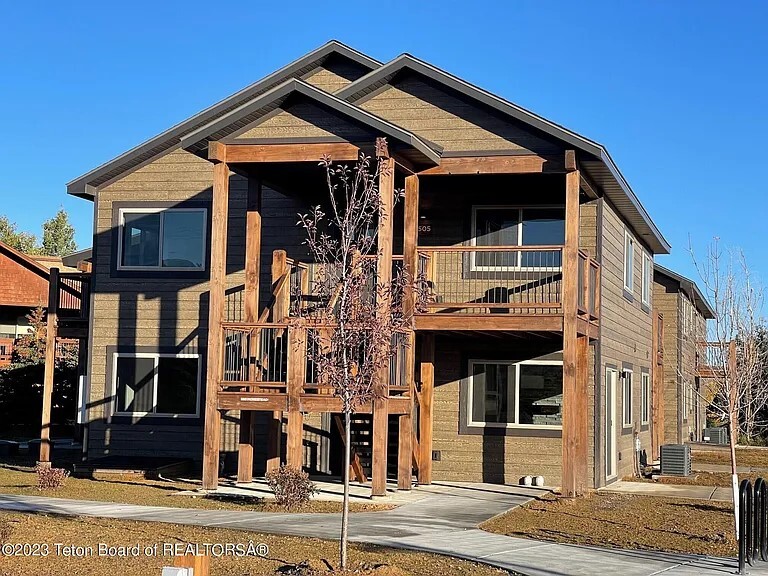 140 E Homestead Dr, Unit 502 in Victor, ID - Building Photo