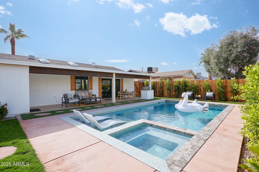 7320 E Latham St in Scottsdale, AZ - Building Photo