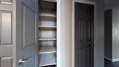 8170 W 13th Ave in Lakewood, CO - Building Photo - Building Photo