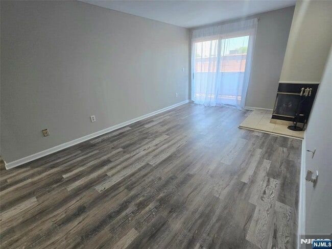 105 State St, Unit 2H in Hackensack, NJ - Building Photo - Building Photo